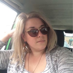 Meet your Posher, Nicole